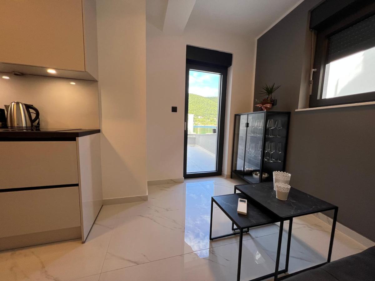 White Pearl Apartments - New Гребащиця Екстер'єр фото