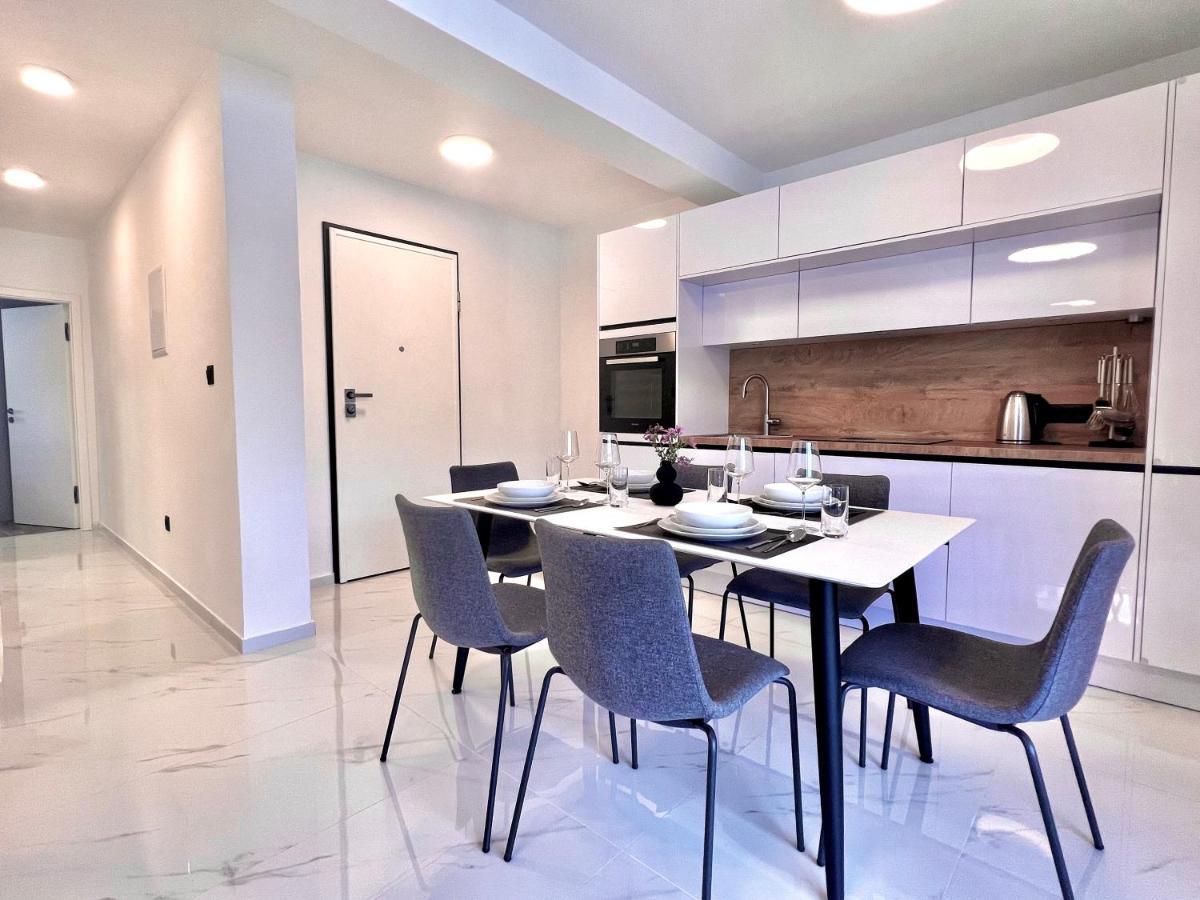 White Pearl Apartments - New Гребащиця Екстер'єр фото
