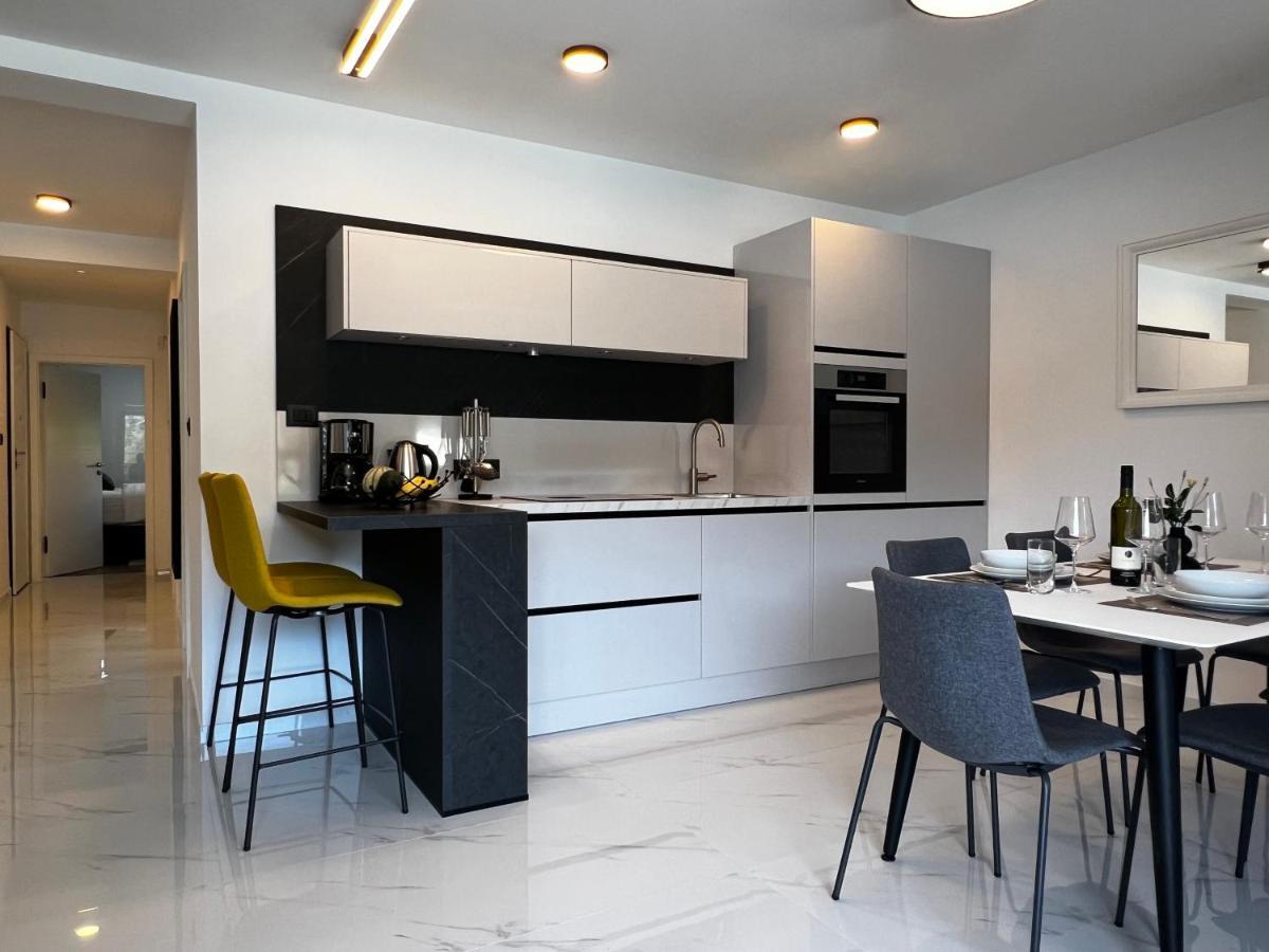White Pearl Apartments - New Гребащиця Екстер'єр фото