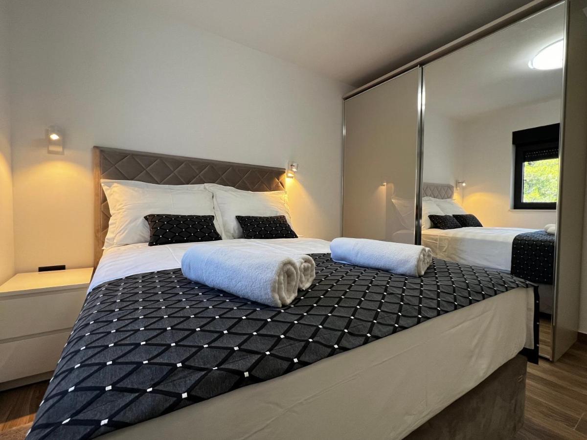 White Pearl Apartments - New Гребащиця Екстер'єр фото