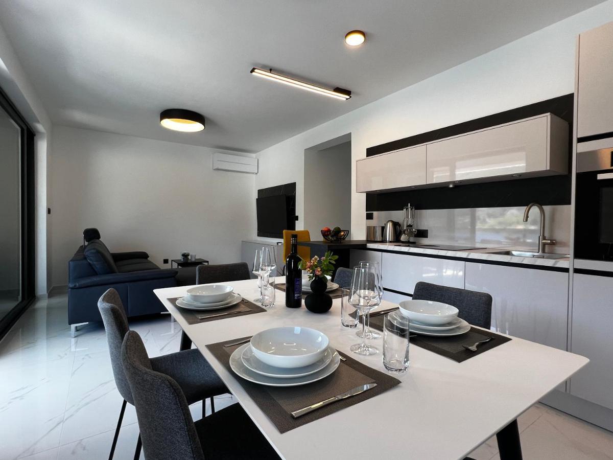 White Pearl Apartments - New Гребащиця Екстер'єр фото